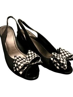 Impo Viola II Black Wedge Slingback Sandals w/ Checker Bow Size 9
